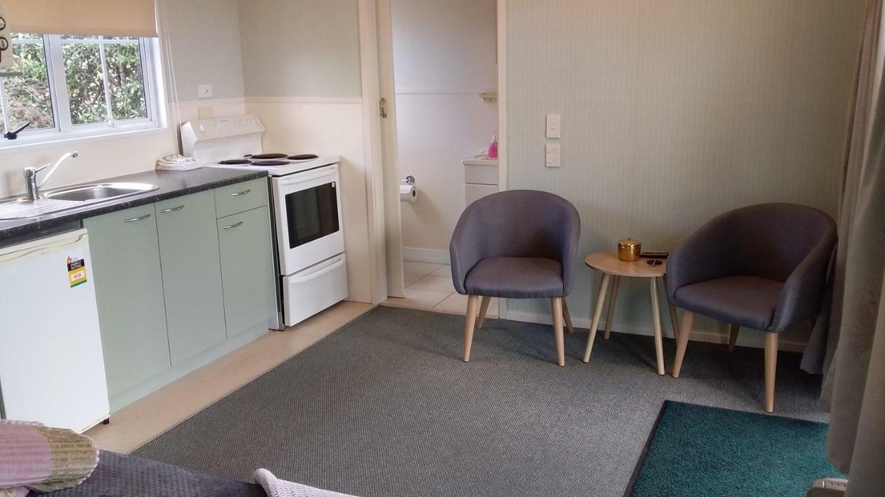 Matakohe Holiday Park Экстерьер фото